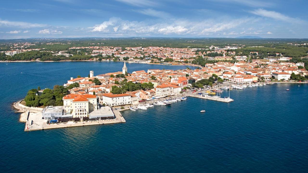 Apartment Adria Premium Porec Bagian luar foto