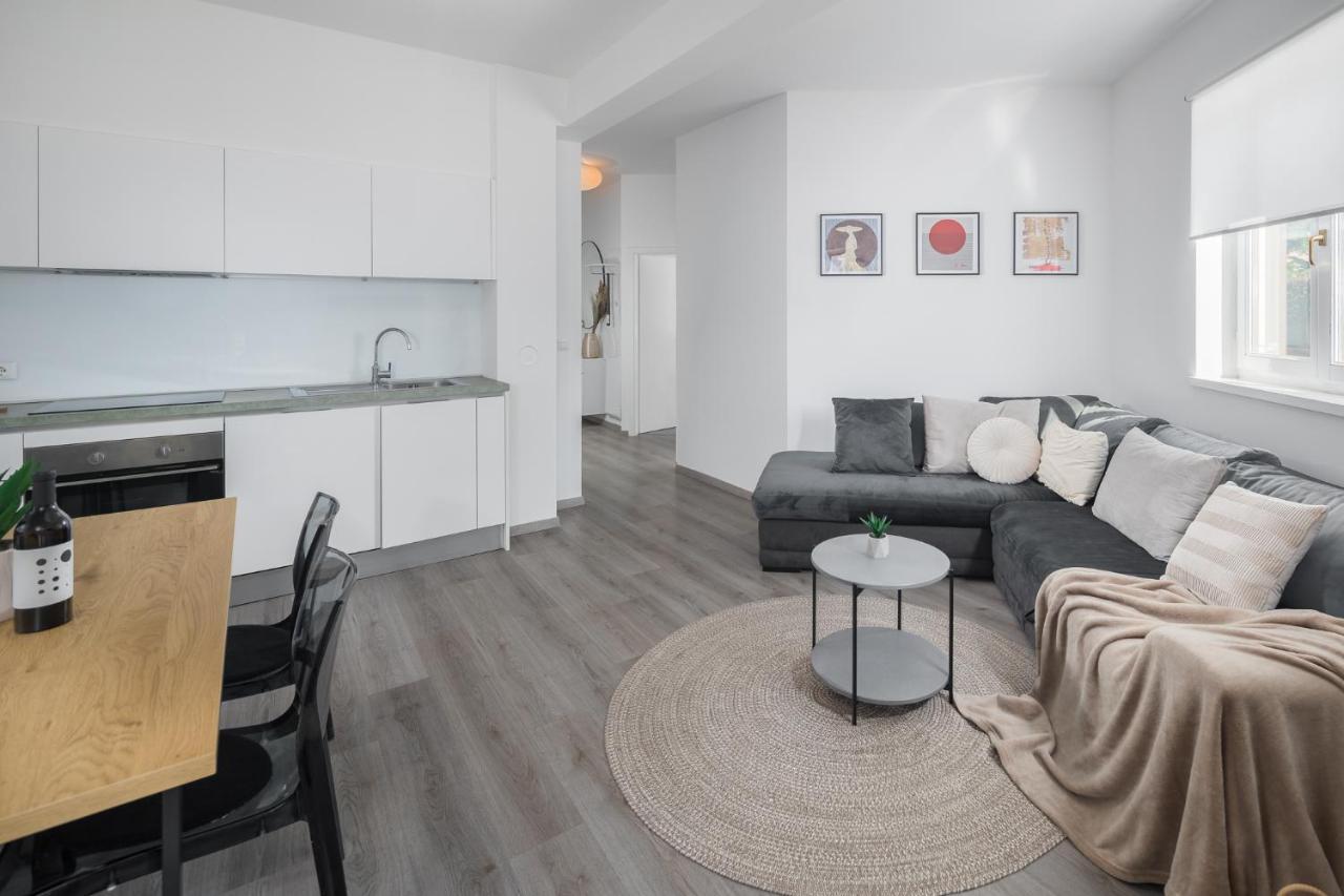 Apartment Adria Premium Porec Bagian luar foto