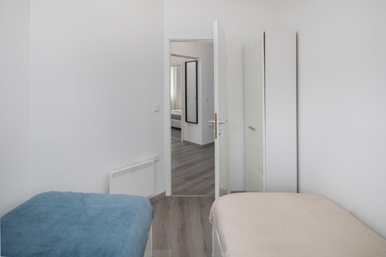 Apartment Adria Premium Porec Bagian luar foto